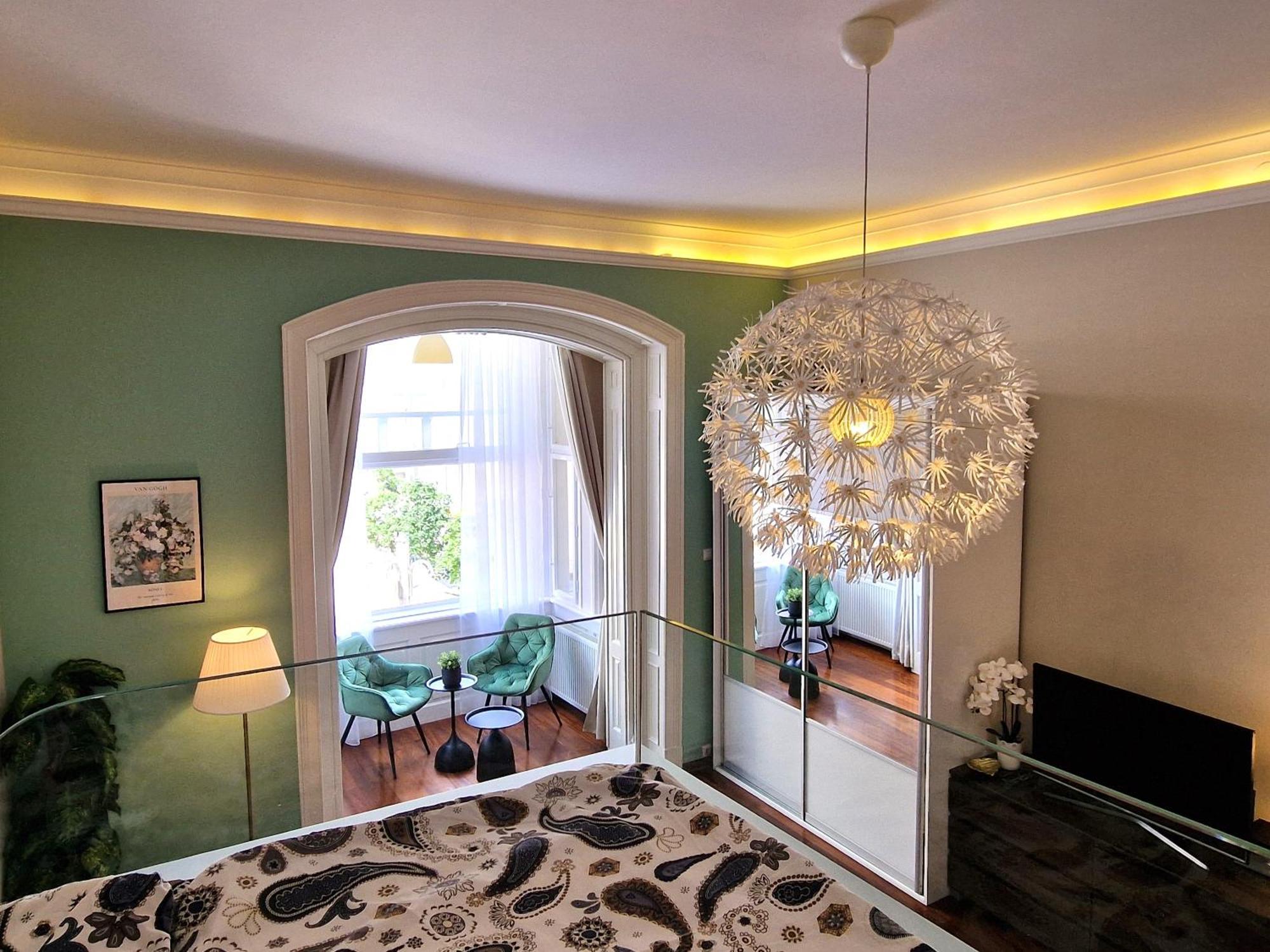 Apartment Exclusive View Cvjetni Trg Zagreb Exterior photo